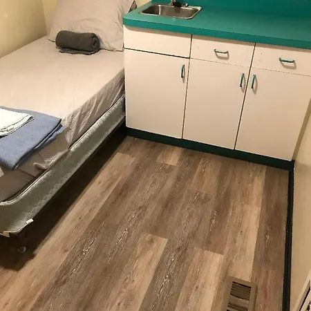 1950S Charm In The Heart Of Waterbury Apartment Room photo